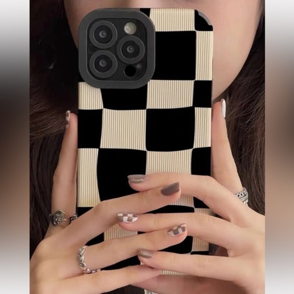 Iphone 14 Pro black and white gingham phone case NWT - Picture 4 of 4